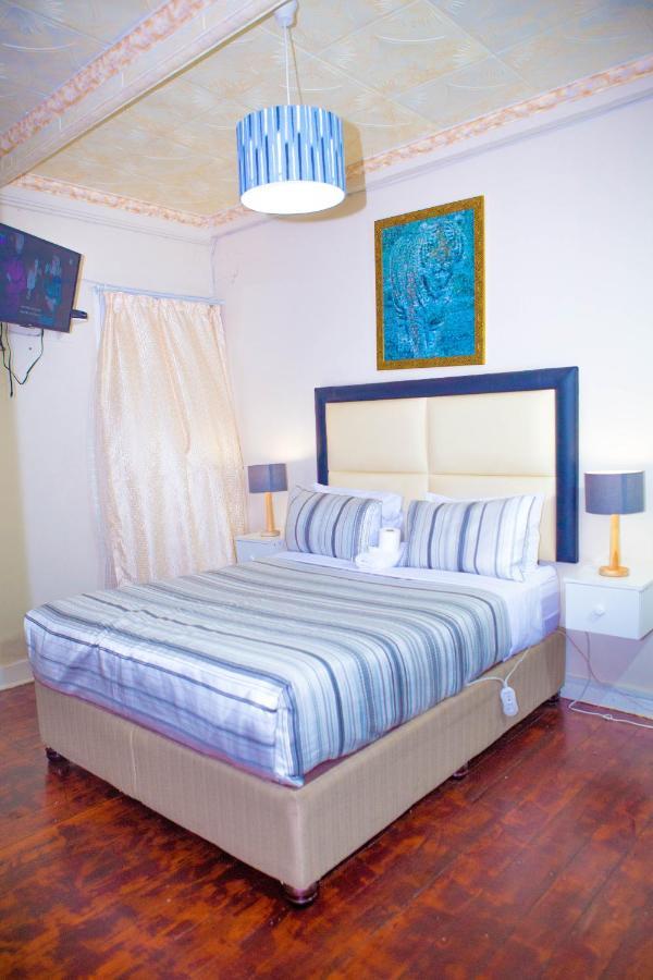 The Monument Guesthouse Порт-Элизабет Экстерьер фото